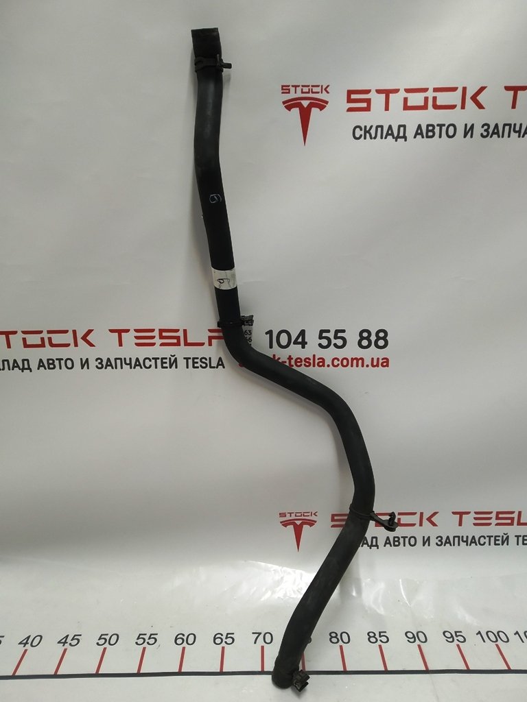 20 Трубка дренажная панели стеклоомывателя Tesla model X 1036247-00-D